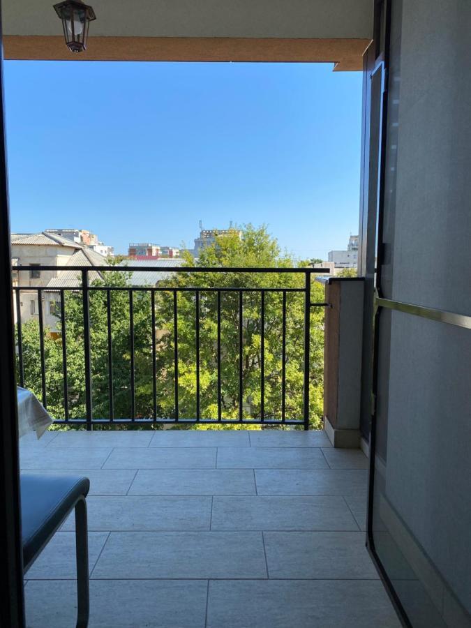 Luxury Apartments Newton By Glam Яш Екстериор снимка